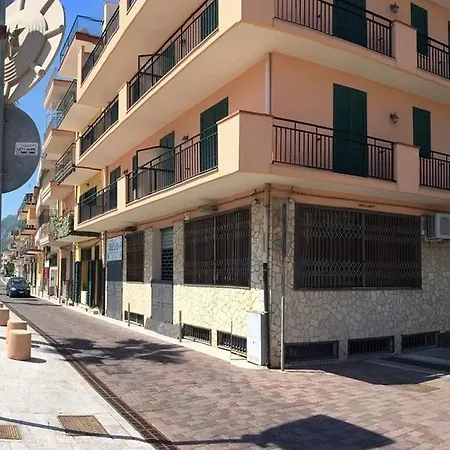 Loft Baia Di Letojanni
